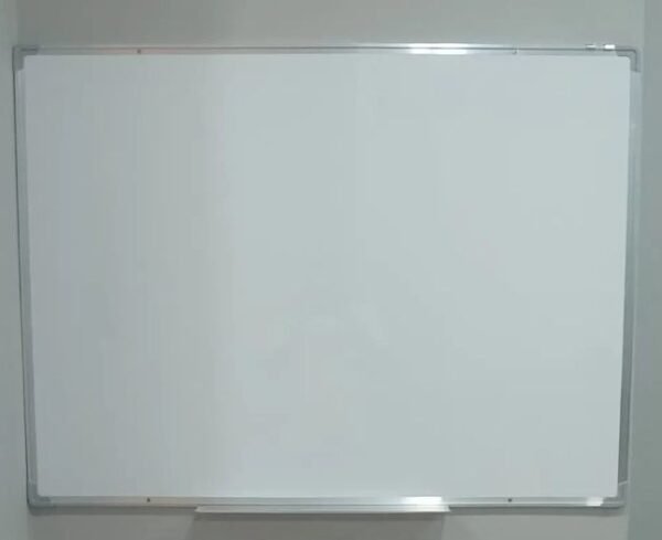 WHITEBOARD 3FT X 4 FT